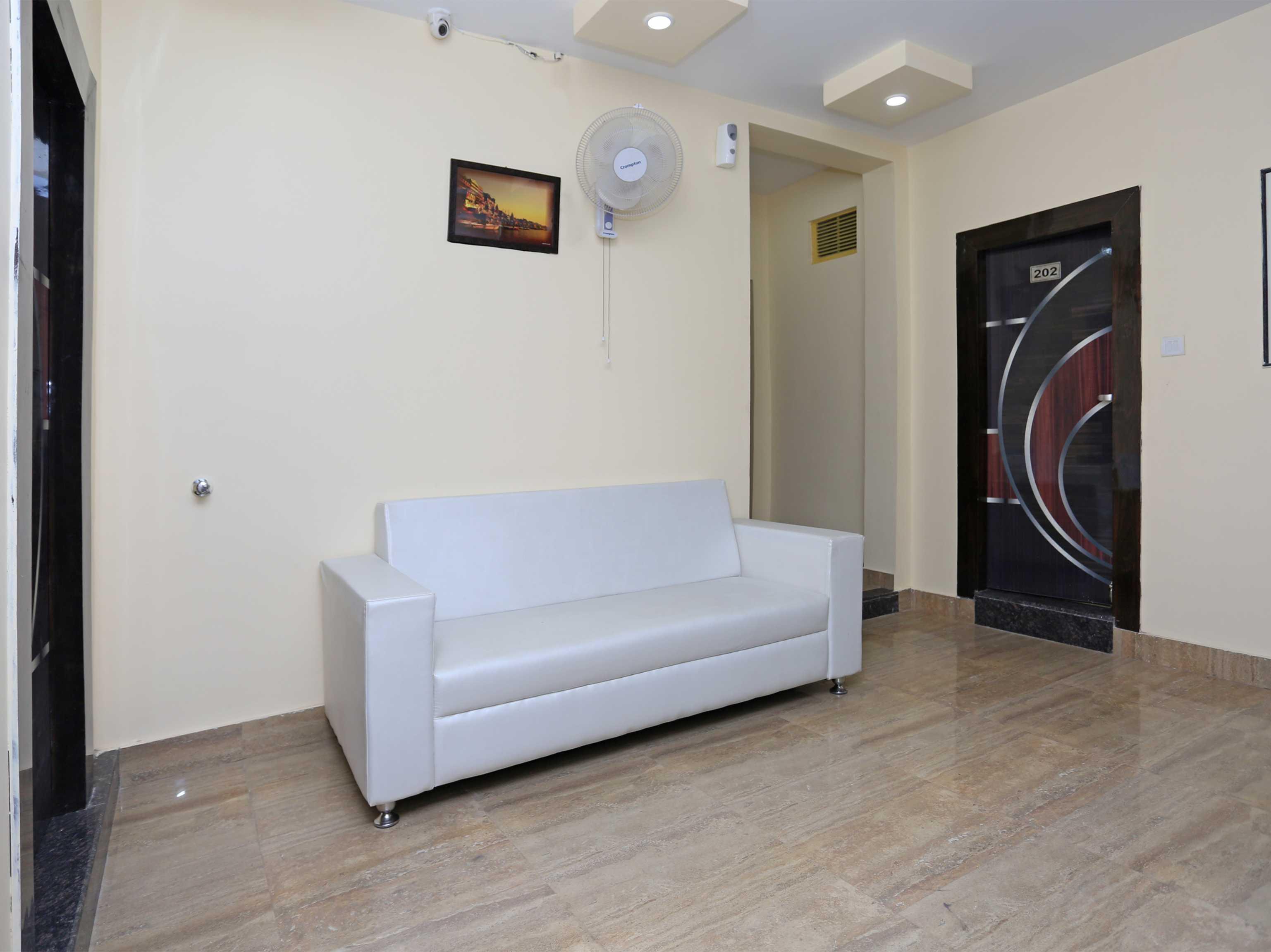 מלון ורנאסי Fabexpress Gs Residency מראה חיצוני תמונה
